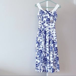 Floral print swing dress